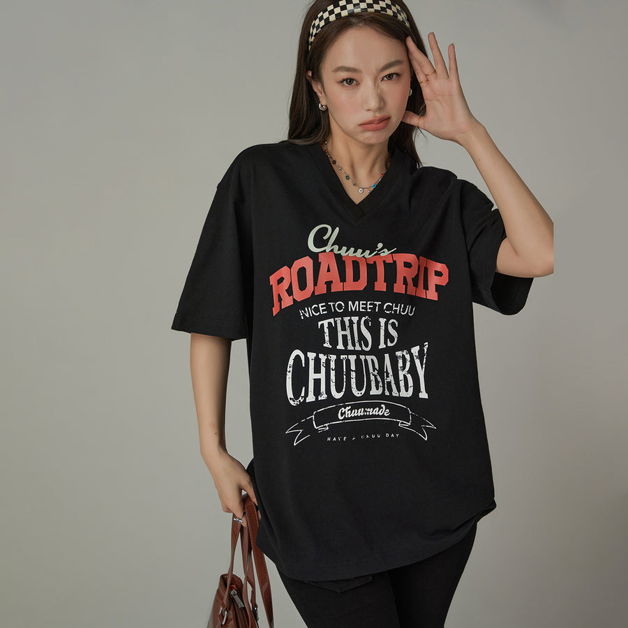 CHUU V-Neck Road Trip T-Shirt