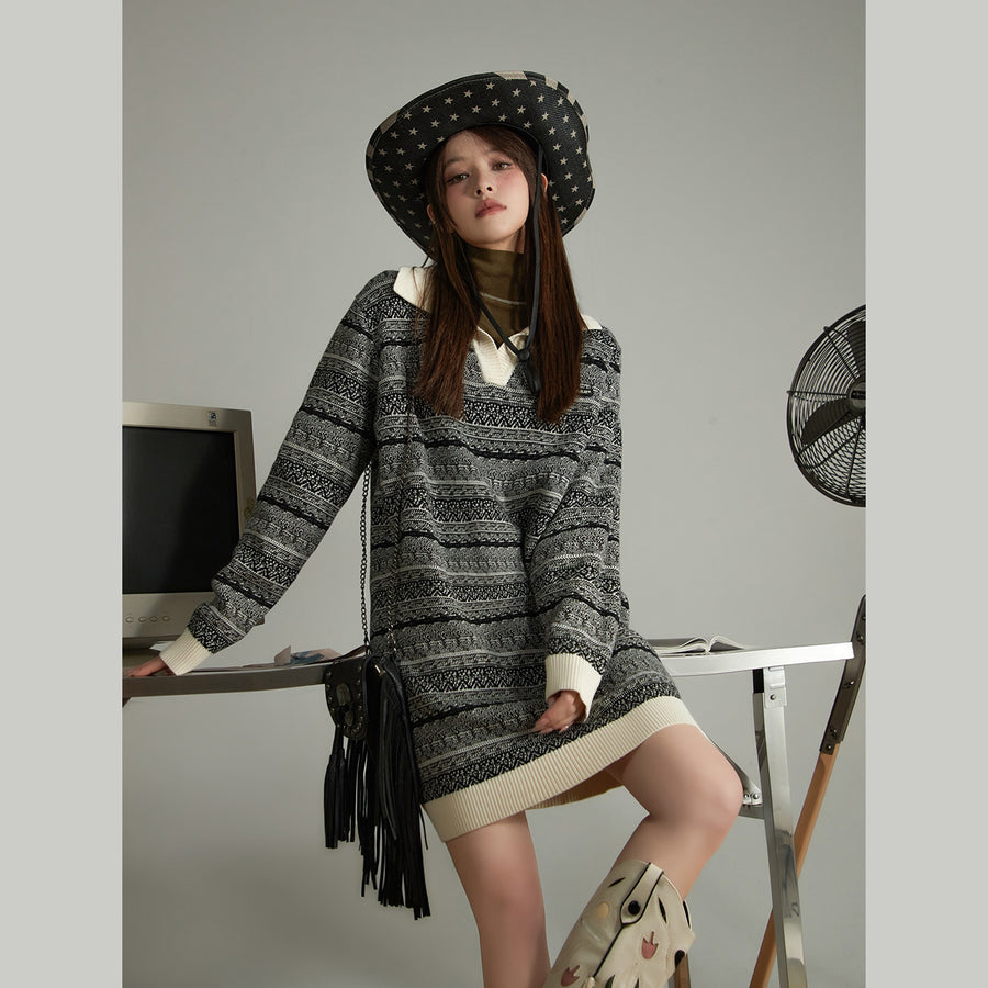 CHUU Vintage Stripe V-Neck Knitted Dress