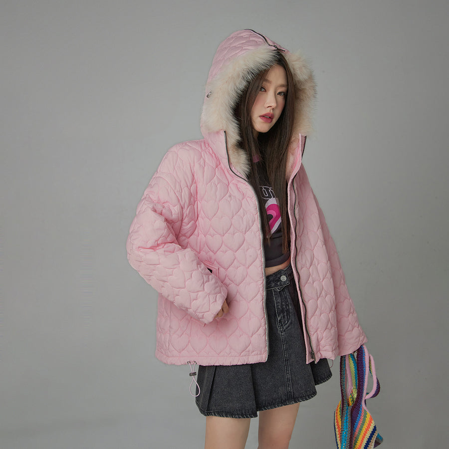 CHUU Fur Hoodie Heart Quilted Jacket