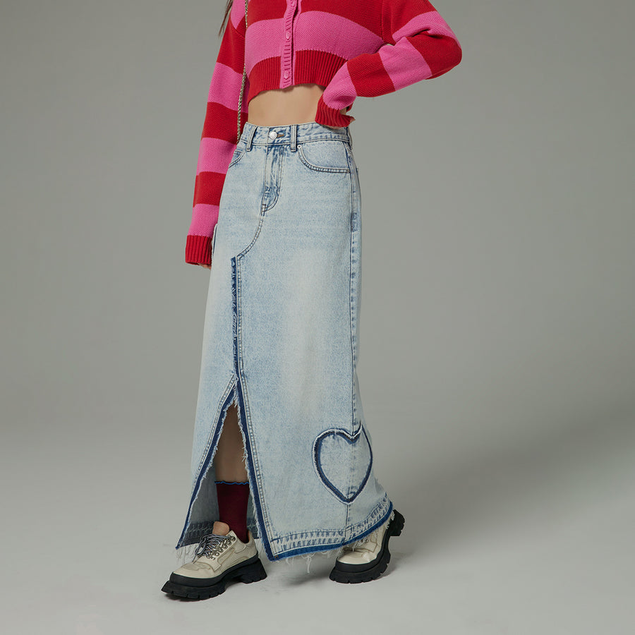 CHUU Heart Denim Long Skirt