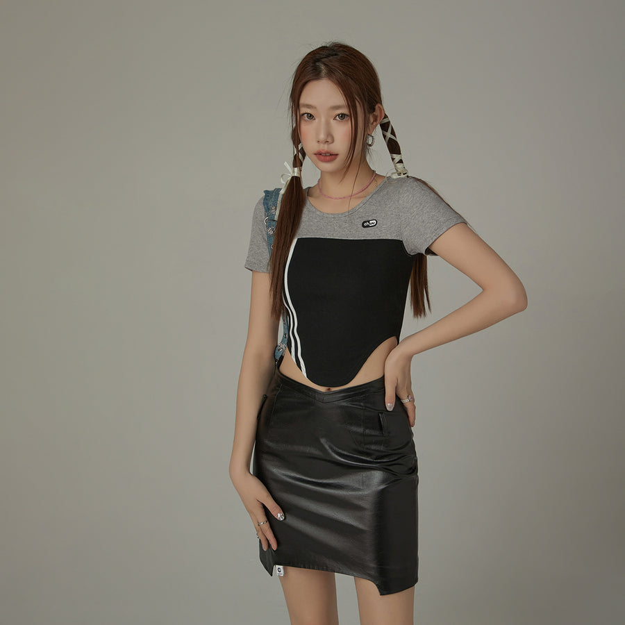 CHUU Contrast Cropped T-Shirt