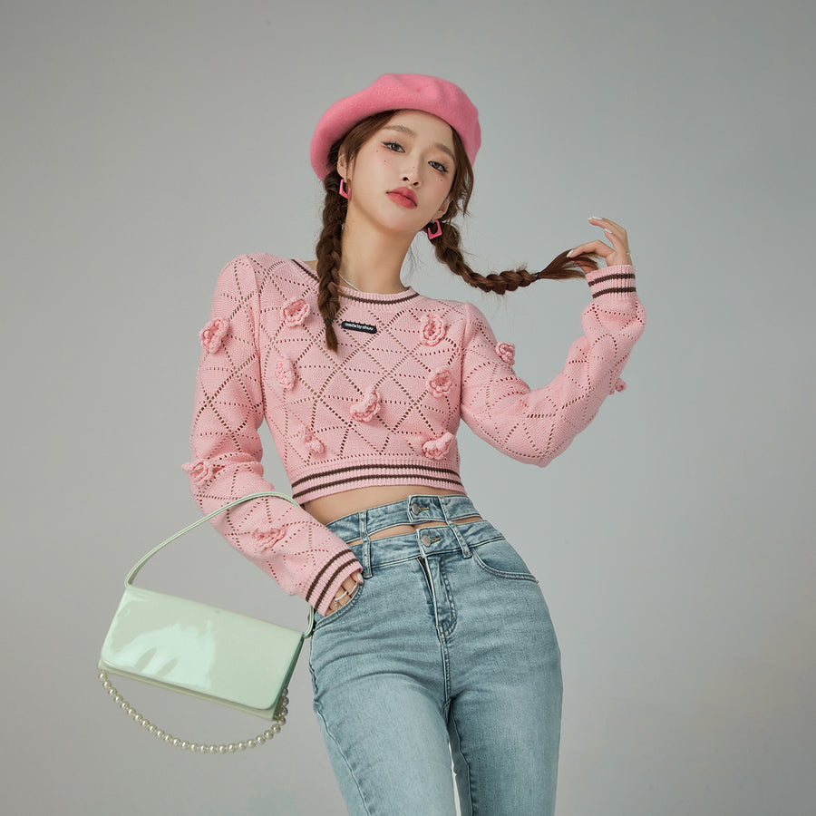 CHUU Lovely Flowers Crop Knit Top