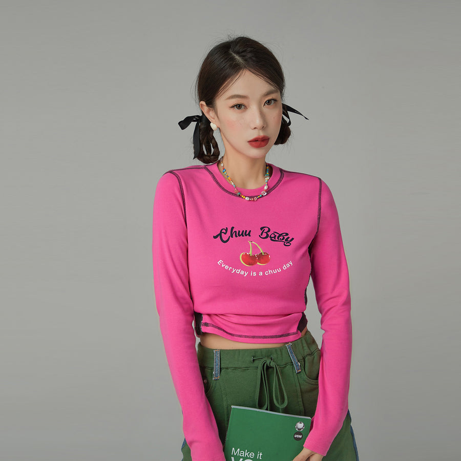 CHUU Shiny Confidence Cherry Color Cropped T-Shirt