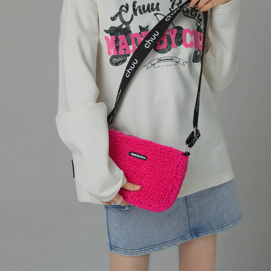 CHUU A Time In My Life Fleece Crossbody Bag