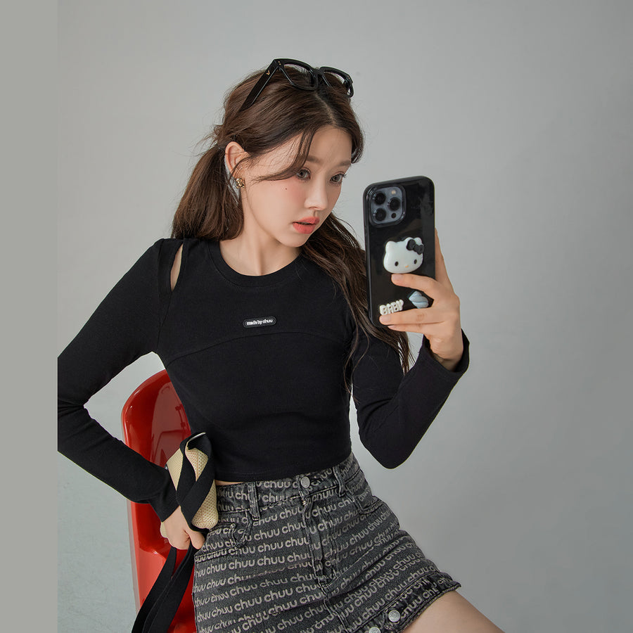 CHUU Slit Shoulder Long Sleeve Crop Top